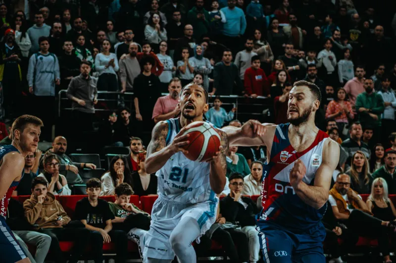 Numbers Don't Blink: What Analytics Can't Capture When the Game Is on the Line
